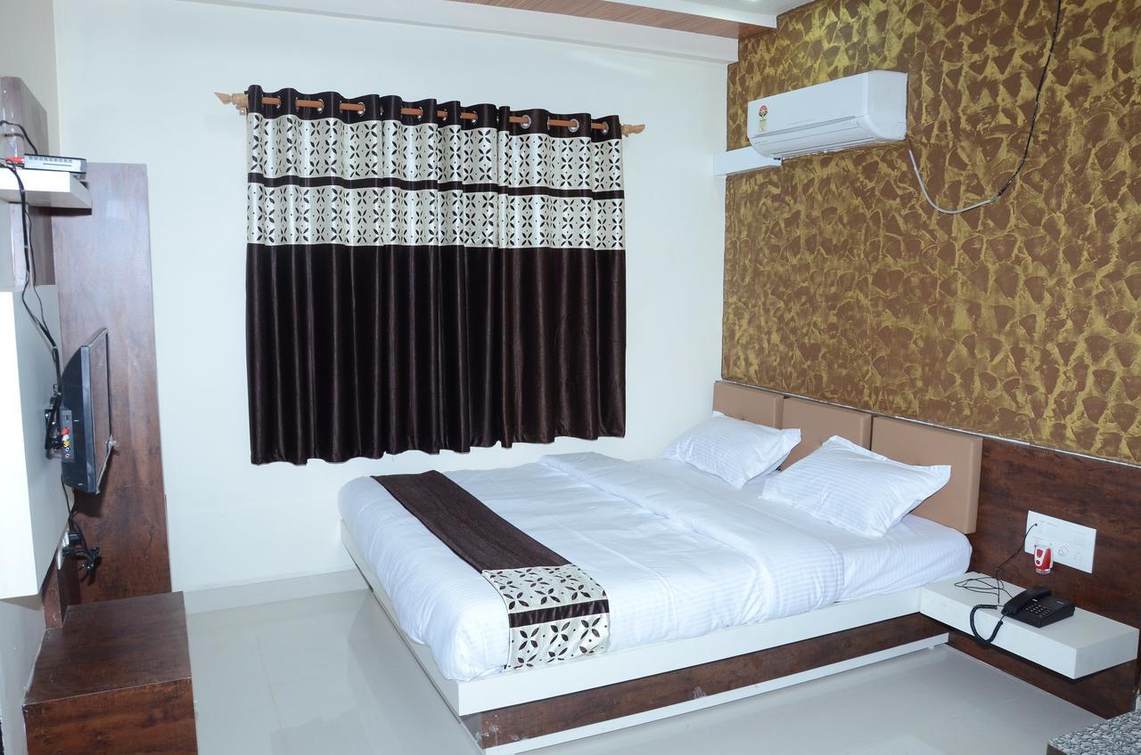 Hotel Bansidhar Somnāth Exterior foto